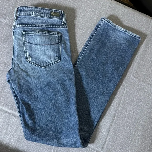PAIGE Jeans Women’s Size 27 x 32 Distressed Medium Wash Denim - Picture 2 of 9